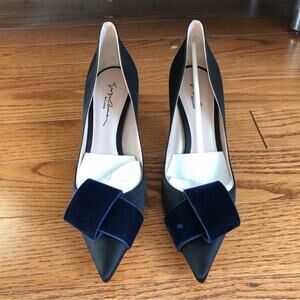 GIORGIO ARMANI RARE DECOLLETTE Black Satin Blue Velvet Accent Women’s Size 7 NWT